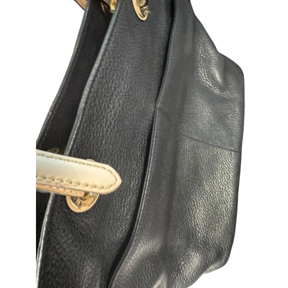 Michael Kors Bedford Soft Leather Shoulder Tote Bag - Picture 8 of 12